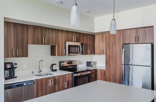 Newcastle Apartment | Clean Newcastle 2BR w/Gym, Pool, Pet Area & W/D, by Blueground