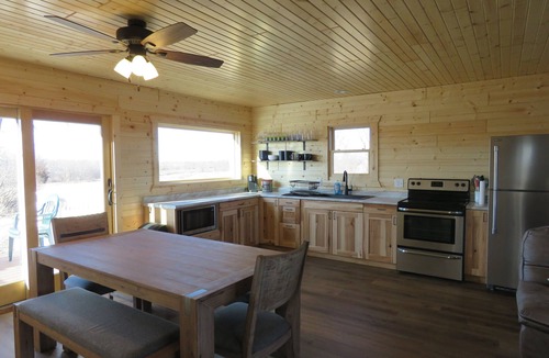 Van Buren County House | Clean Secluded Cabin in the Country