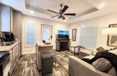 Piney Cottage | Clearwater Cottage A