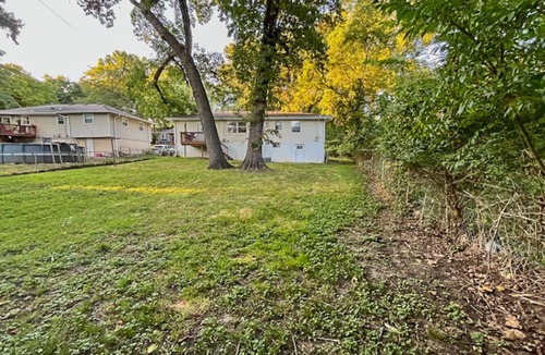 Waldron House | Close to 3 stadiums - 2K sqft home with 2 living rooms, game room, fenced yard
