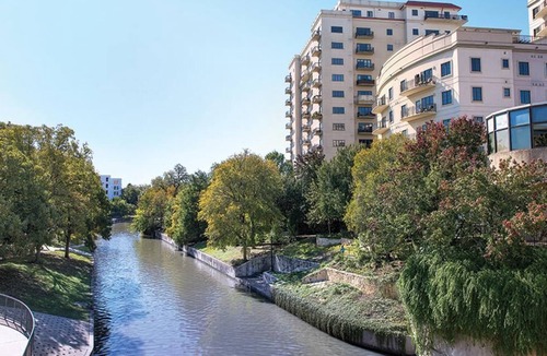 Downtown San Antonio Resort | Close to Alamo, Riverwalk, Shopping, Night Life- Wyndham La Cascada 2 BR Deluxe