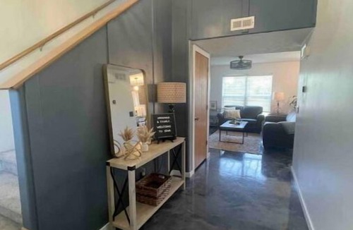 Council Bluffs House | Close to Downtown Omaha and Interstate.