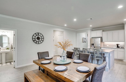 Midland House | Close to Energy Giants! 3,300-Sq-Ft Midland Home