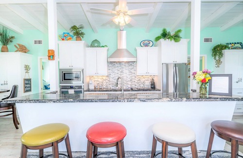 Cedar Lane House | Coastal Luxury Home- Infinity Pool and Beach Views!