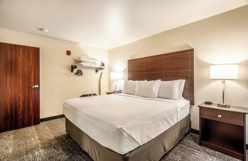 Kermit Hotel | Cobblestone Inn & Suites - Kermit