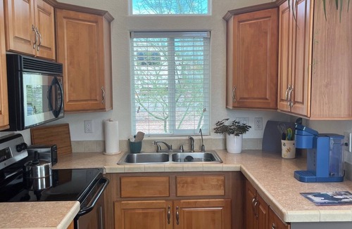 Pomerene Cottage | Cochise Resort Getaway! A place to relax & unwind, or explore Southwestern AZ.