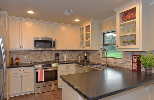 Wellborn House | College Stations Newest Rural Getaway * Game Day House