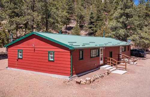 Weston House | Colorado Cabin Near Monument Lake!