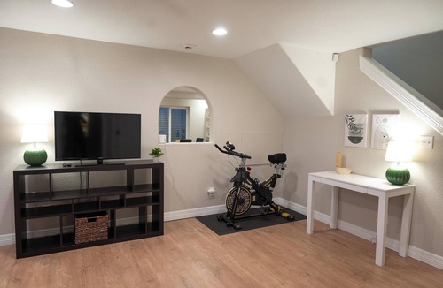 Longmont Apartment | Colorful and cozy 1-bedroom basement apartment
