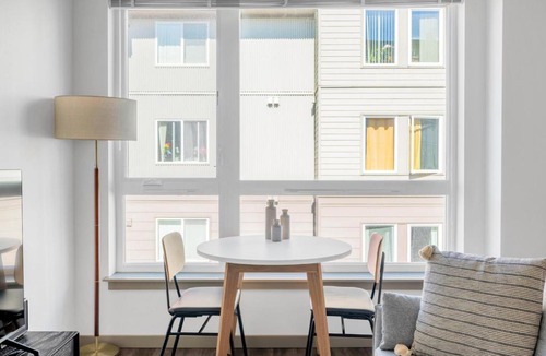 Columbia City Apartment | Columbia City Studio w WD Gym nr Light Rail SEA-345