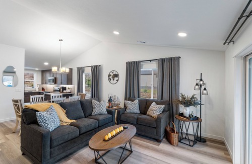 Orondo House | Columbia River Retreat 5 mins from Chelan!