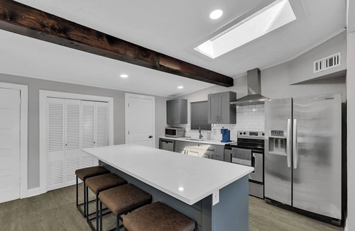 Gladewater House | Come spend a peaceful weekend at this gorgeous, newly remodeled, lake house.