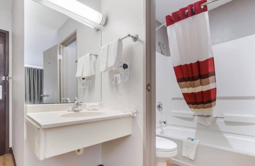 Council Bluffs House | Comfort and Convenience! Pool, Free Parking, Near Union Pacific Museum