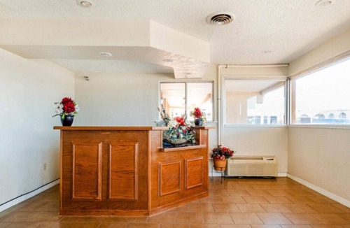 Elk City House | Comfort and Convenience! 2 Relaxing Units, Minutes to National Route 66 Museum