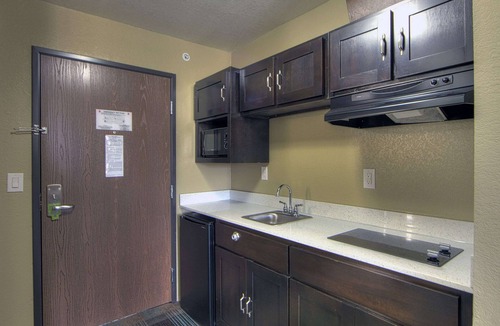 White Settlement Hotel | Comfort Inn & Suites Fort Worth West I-30 NAS JRB