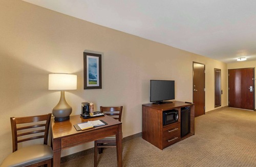 Gillette Hotel | Comfort Inn & Suites Gillette near Campbell Medical Center