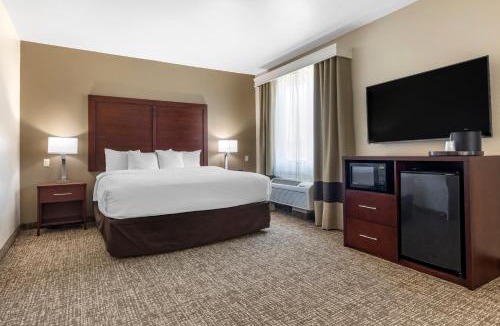 Corinth Hotel | Comfort Inn & Suites Near Lake Lewisville
