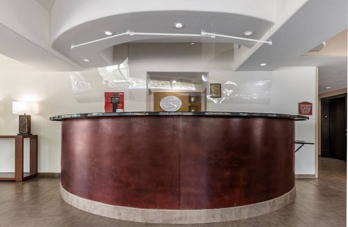 Wetmore Hotel | Comfort Suites Medical Center Near Six Flags