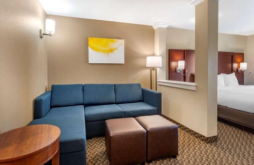Broomfield Hotel | Comfort Suites Broomfield-Boulder-Interlocken