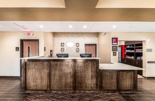 Grand Prairie Hotel | Comfort Suites Grand Prairie - Arlington North