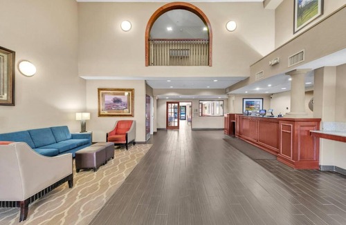 Lakewood Hotel | Comfort Suites Lakewood - Denver
