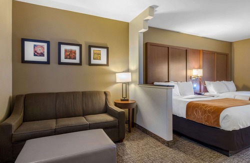Marshall Hotel | Comfort Suites Marshall