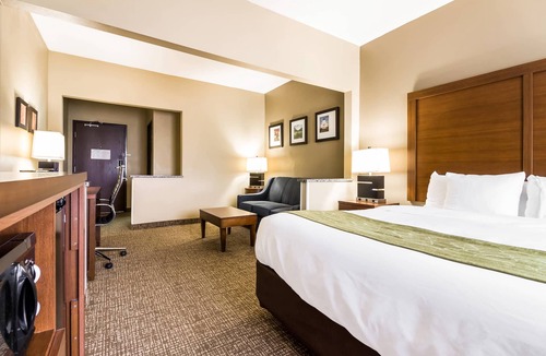 Sioux Falls Hotel | Comfort Suites Sioux Falls Mall District
