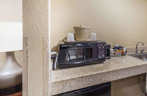 Yukon Hotel | Comfort Suites Yukon - SW Oklahoma City