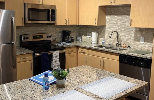 Carrollton Apartment | Comfortable 1 Bedroom for Business and Leisure