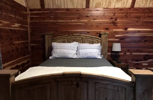 Hughes County Cabin | Comfortable Cabin Rental on a Winery for a Romantic Getaway in Oklahoma