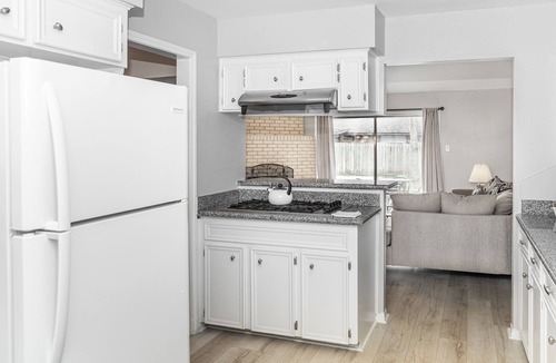 Kingwood House | Comfortable Houston 3 bedroom home ,15 minutes from IAH