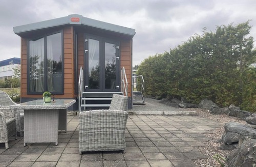 Mitwitz House | Comfortable mobile home with large terrace and private parking space.