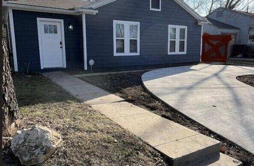 Fort Worth House | Comfortable & Modern Home near TCU-Downtown-Shops