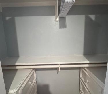 Houston House | Comfortable Room for Female Travelers Only