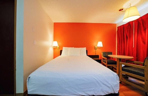 Hermiston Hotel | Comfortable Stay Near Eastern Oregon Airport — Pet-Friendly Room in Hermiston