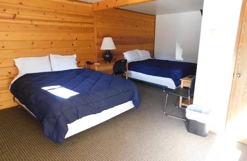 Packwood Hotel | Comfortable Stay w/Free Parking | Skate Creek Park - 1.6 miles away