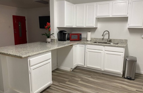 Timberwolf House | Comfy Casita