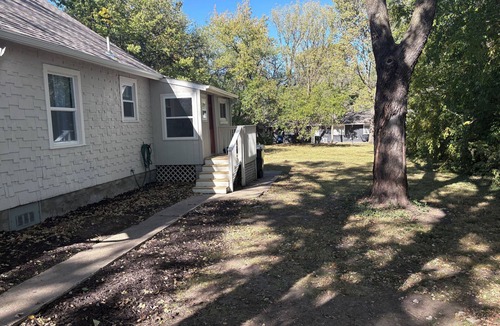 Lawrence House | Comfy family home with parking! Close to KU & Mass St