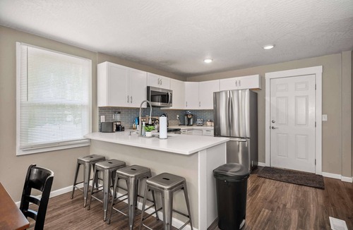 South Perry District House | Comfy & Modern Home Near Downtown Spokane