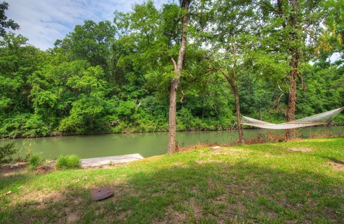 Coleman Cabin | Completely restored cabin on the banks of the Blue River!