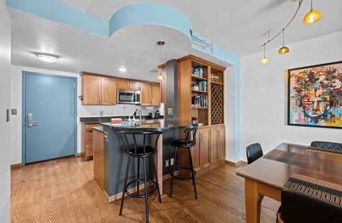 LoDo Condo | Condo in the Sky - Amazing Views - Gym