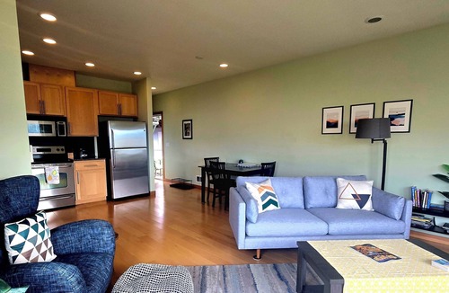 Mosier Condo | Condo near Hood River- Spectacular Gorge view in Mosier!