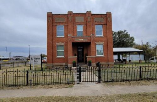 Memphis House | Converted Historic Jailhouse