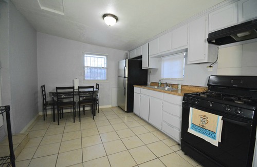 Biggs Field Apartment | Corner Gem near Del Sol Hospital