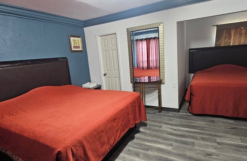 Lakeside Hotel | Cortez Motel