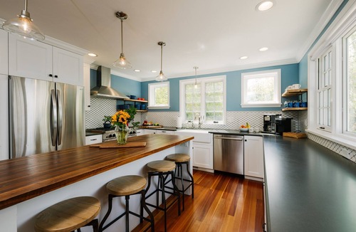 Walla Walla House | Cottonwood Canyon Farm Sleeps 16 guests 8 bedrooms