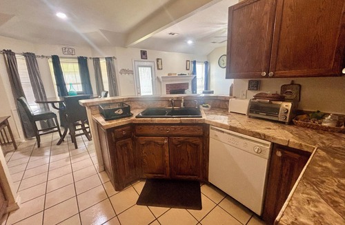 Seagoville House | Country Comfy Texas Home perfect For Families and Weary Travlers