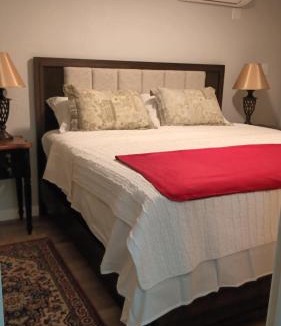 Tomball Ski Chalet | Country cottage