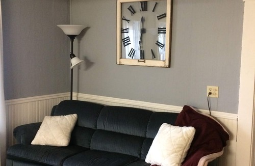 Thomas House | Country Farmhouse, family friendly, beautiful views, gorgeous sunsets
