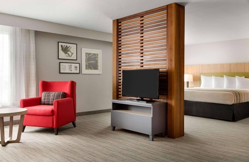SeaTac Hotel | Country Inn & Suites by Radisson, Seattle-Tacoma International Airport, WA
